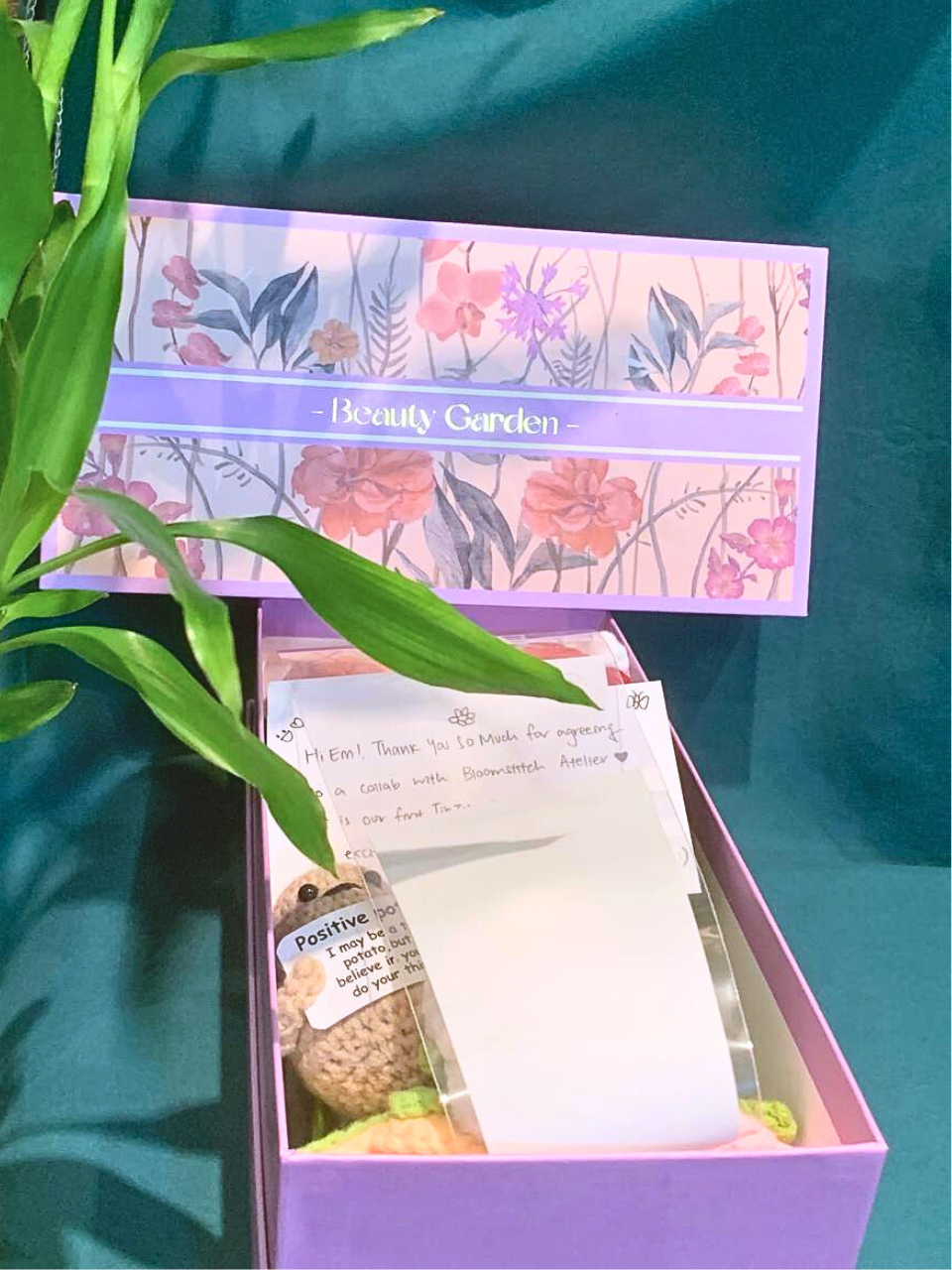 Gift Box, M size