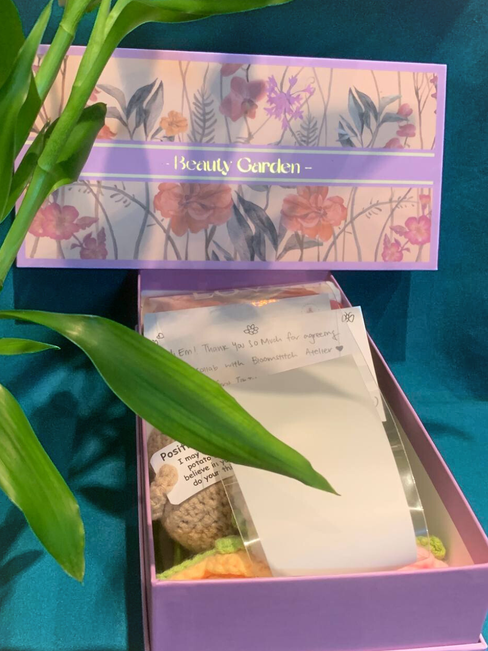 Gift Box, M size
