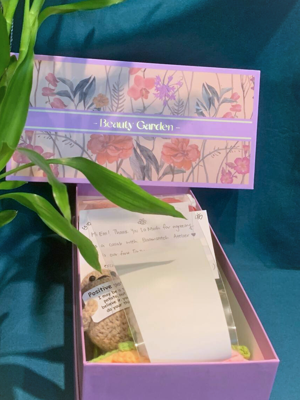 Gift Box, M size
